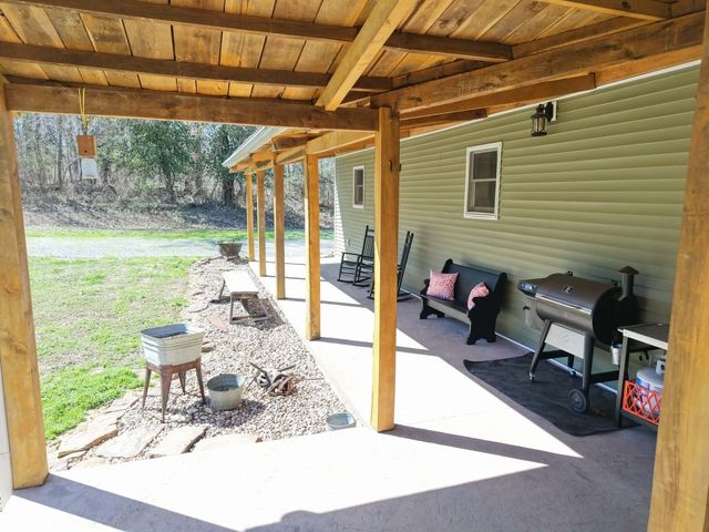 14183 Fowler School Road, Marion, IL 62959