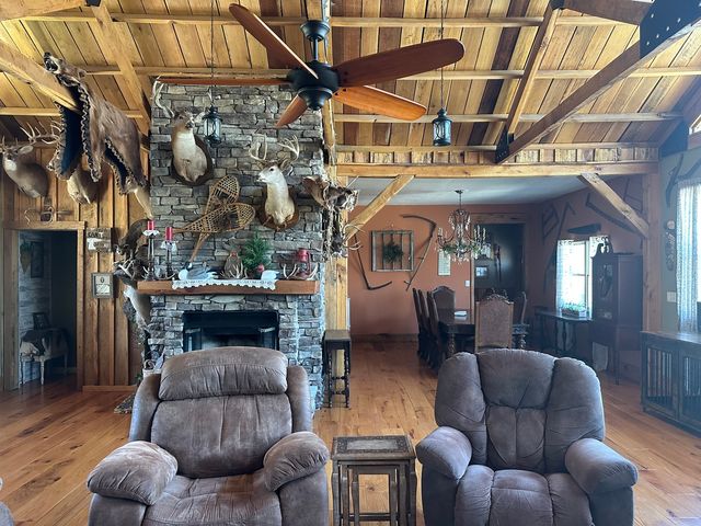 14183 Fowler School Road, Marion, IL 62959