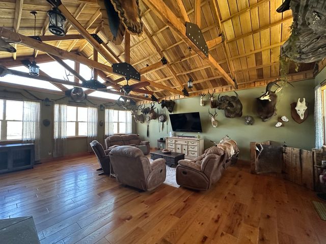 14183 Fowler School Road, Marion, IL 62959