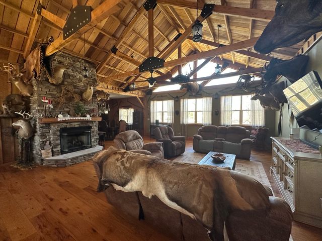 14183 Fowler School Road, Marion, IL 62959