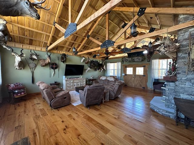 14183 Fowler School Road, Marion, IL 62959