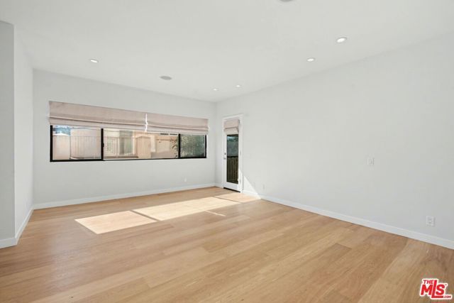 1021 Westmount Drive 102, West Hollywood, CA 90069