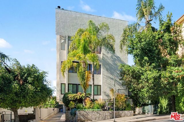 1021 Westmount Drive 102, West Hollywood, CA 90069