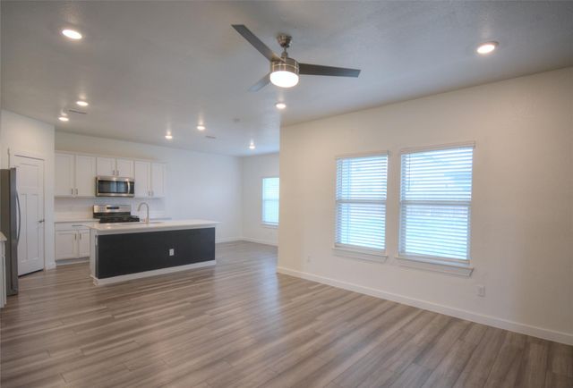 1137 Tipton ST, Georgetown, TX 78633