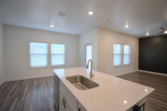 1137 Tipton ST, Georgetown, TX 78633