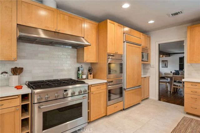 5240 Fulton, Sherman Oaks, CA 91401