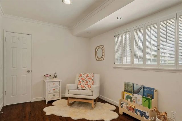 5240 Fulton, Sherman Oaks, CA 91401