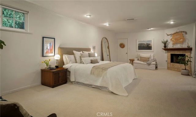 5240 Fulton, Sherman Oaks, CA 91401