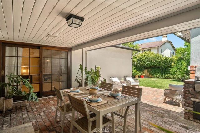 5240 Fulton, Sherman Oaks, CA 91401