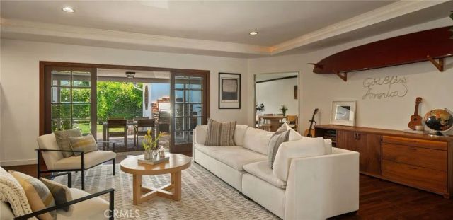 5240 Fulton, Sherman Oaks, CA 91401