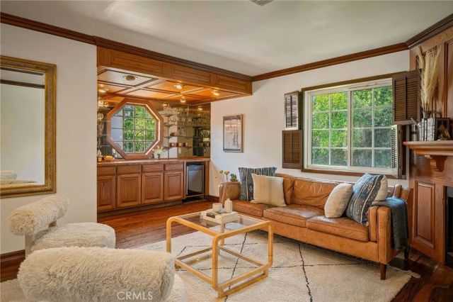 5240 Fulton, Sherman Oaks, CA 91401