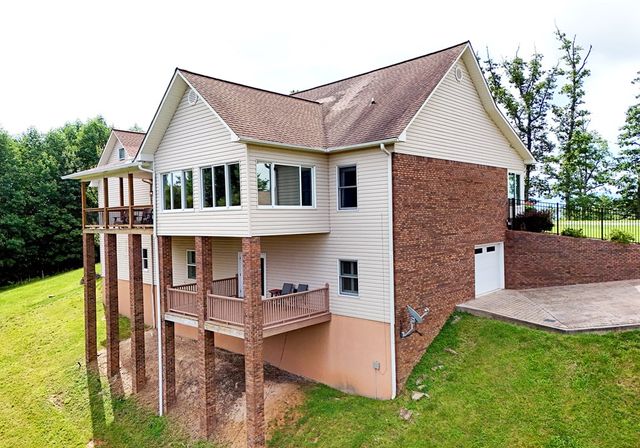 237 Terrace Lane, Blairsville, GA 30512