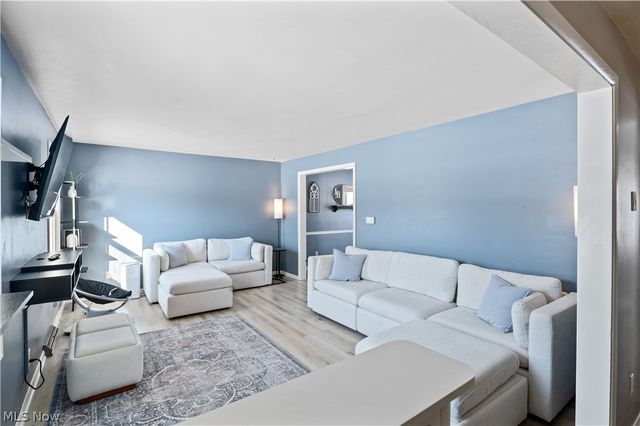 8280 Bendemeer Drive, Poland, OH 44514