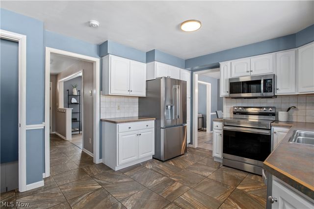 8280 Bendemeer Drive, Poland, OH 44514