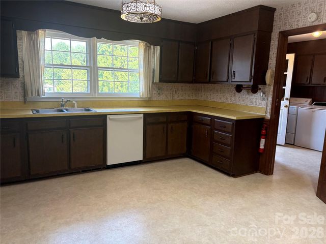 5500 Saddlewood Lane, Mint Hill, NC 28227
