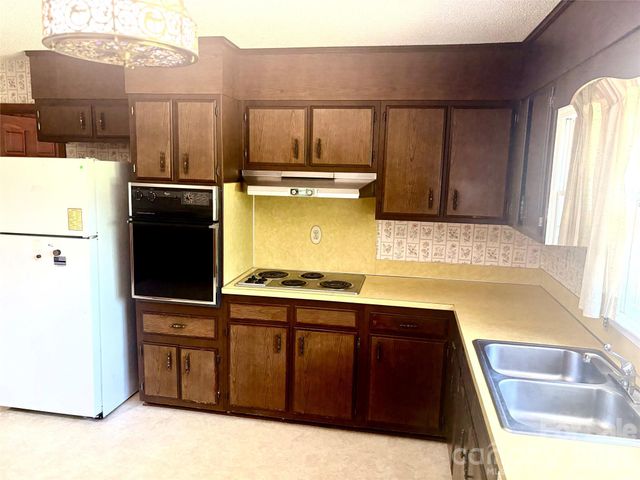 5500 Saddlewood Lane, Mint Hill, NC 28227