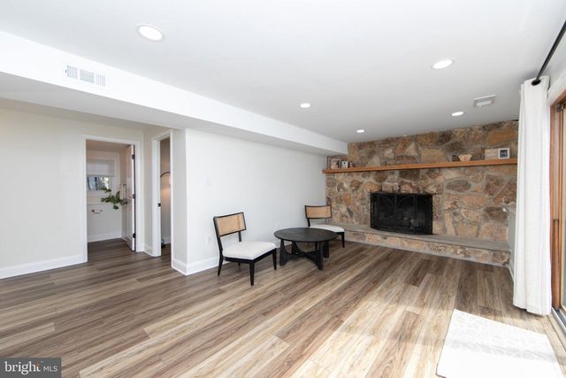 787 LANCING RD, West Deptford, NJ 08096
