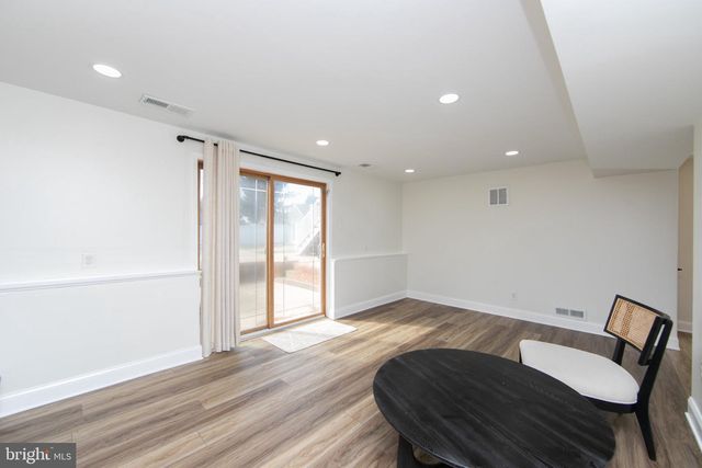 787 LANCING RD, West Deptford, NJ 08096