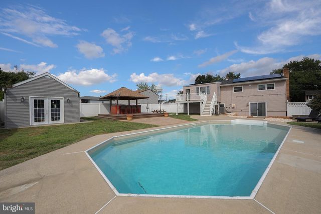 787 LANCING RD, West Deptford, NJ 08096