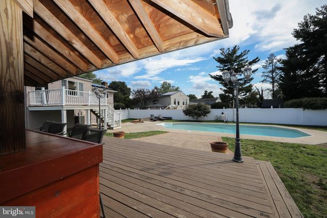 787 LANCING RD, West Deptford, NJ 08096