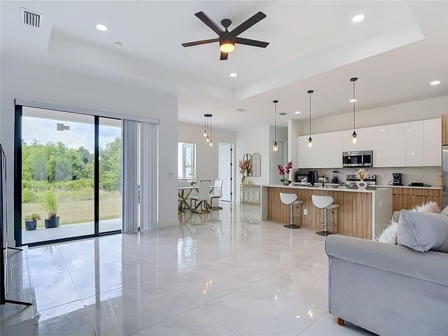 2921 7TH STREET SW, Lehigh Acres, FL 33976