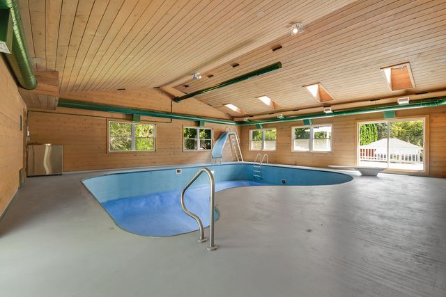 160 E Terra Cotta Avenue, Crystal Lake, IL 60014