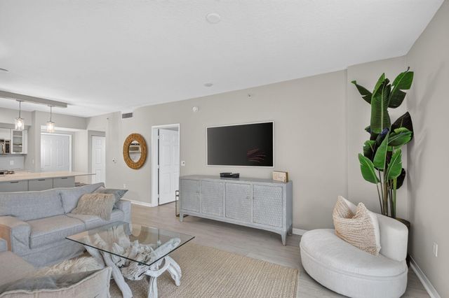 625 Casa Loma Boulevard 506, Boynton Beach, FL 33435