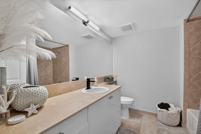 625 Casa Loma Boulevard 506, Boynton Beach, FL 33435
