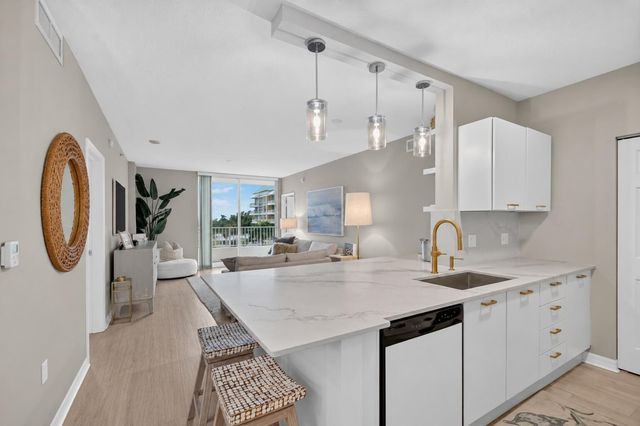 625 Casa Loma Boulevard 506, Boynton Beach, FL 33435