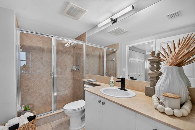 625 Casa Loma Boulevard 506, Boynton Beach, FL 33435