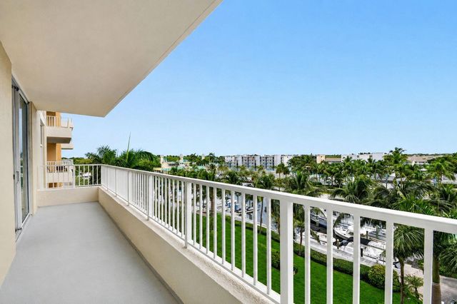 625 Casa Loma Boulevard 506, Boynton Beach, FL 33435