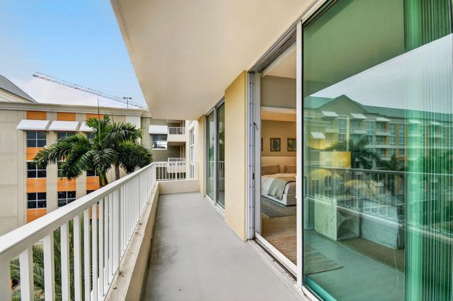 625 Casa Loma Boulevard 506, Boynton Beach, FL 33435