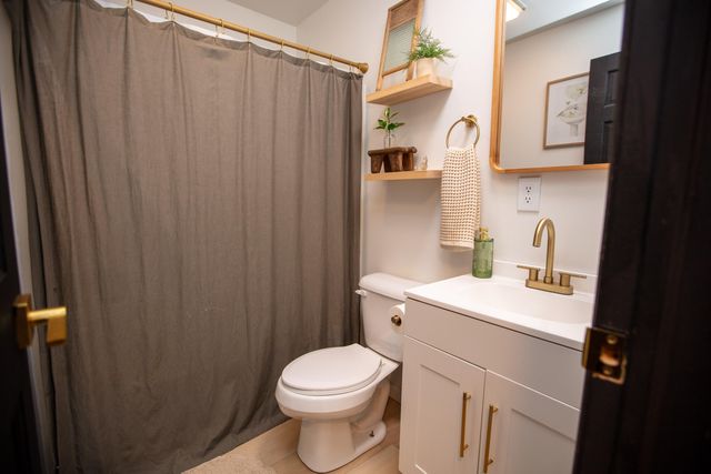 8 Northwood Avenue, Peru, NY 12972