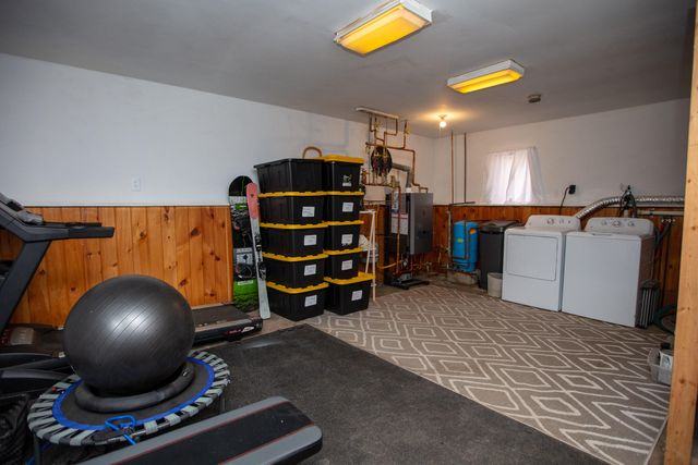 8 Northwood Avenue, Peru, NY 12972