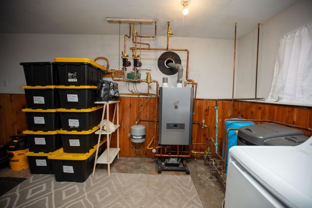 8 Northwood Avenue, Peru, NY 12972