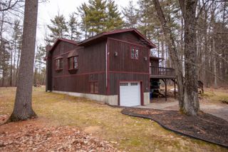 8 Northwood Avenue, Peru, NY 12972