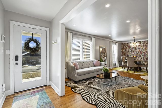 6234 Ashcrest Drive, Charlotte, NC 28217