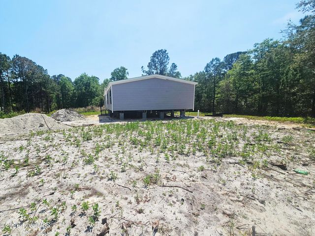 109 Mockingbird Lane, Holly Ridge, NC 28445