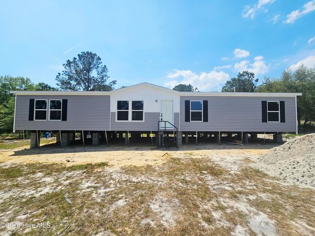 109 Mockingbird Lane, Holly Ridge, NC 28445