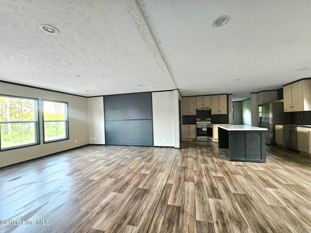 109 Mockingbird Lane, Holly Ridge, NC 28445