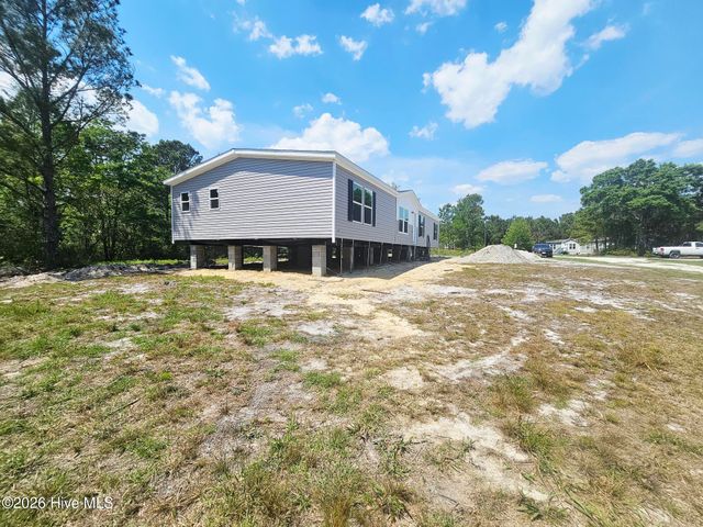 109 Mockingbird Lane, Holly Ridge, NC 28445