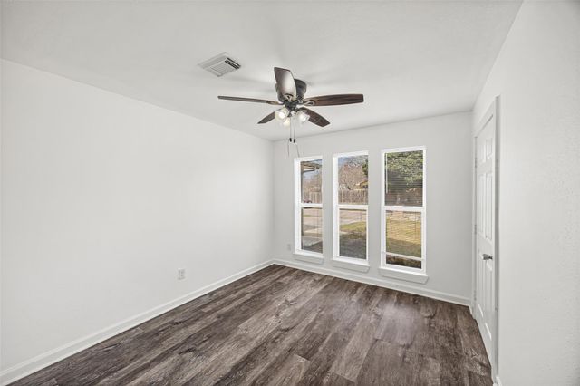 3501 Old Oaks Drive, Baytown, TX 77521