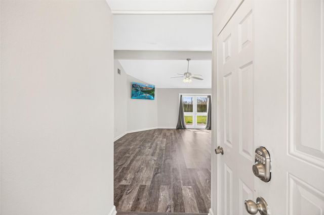 3501 Old Oaks Drive, Baytown, TX 77521