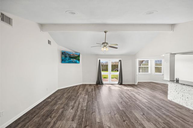 3501 Old Oaks Drive, Baytown, TX 77521