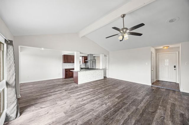 3501 Old Oaks Drive, Baytown, TX 77521