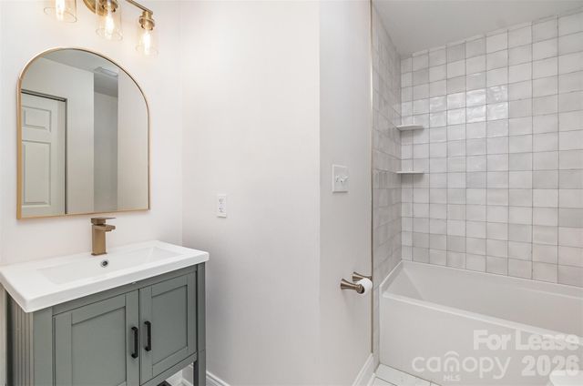 2512 Cranbrook Lane, Charlotte, NC 28207