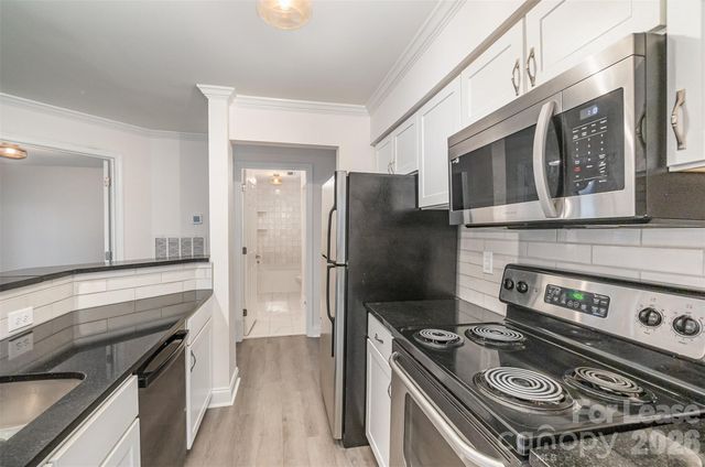 2512 Cranbrook Lane, Charlotte, NC 28207