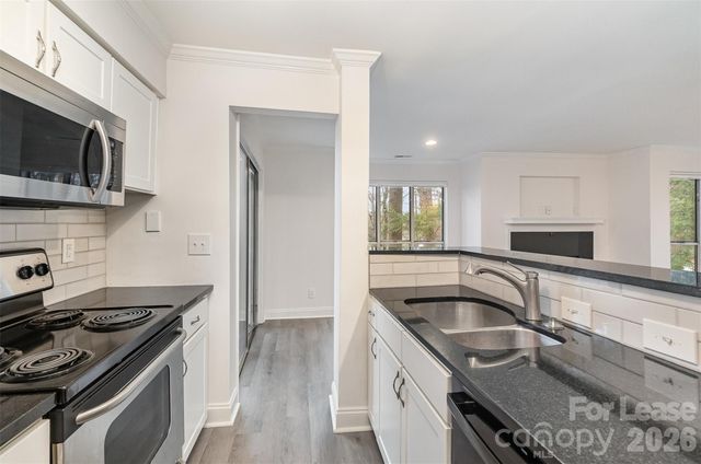 2512 Cranbrook Lane, Charlotte, NC 28207