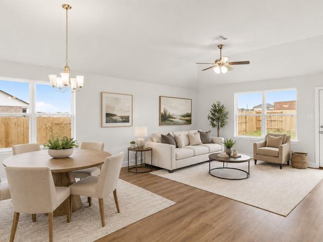 2031 Emerald Lake Trail, Dayton, TX 77535