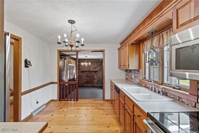 11167 Northwood Avenue NE, Bolivar, OH 44612